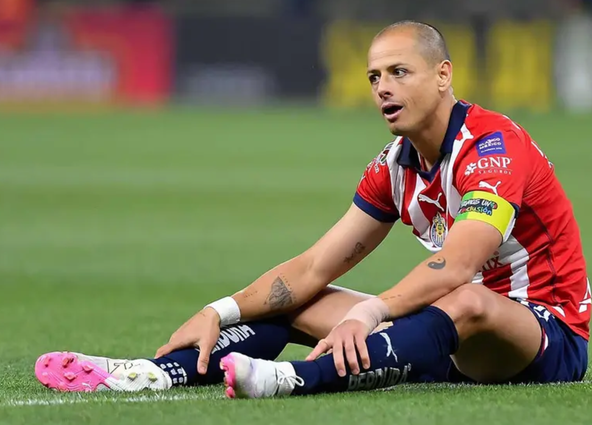 ‘Chicharito’ responde a sus detractores con mensaje de amor